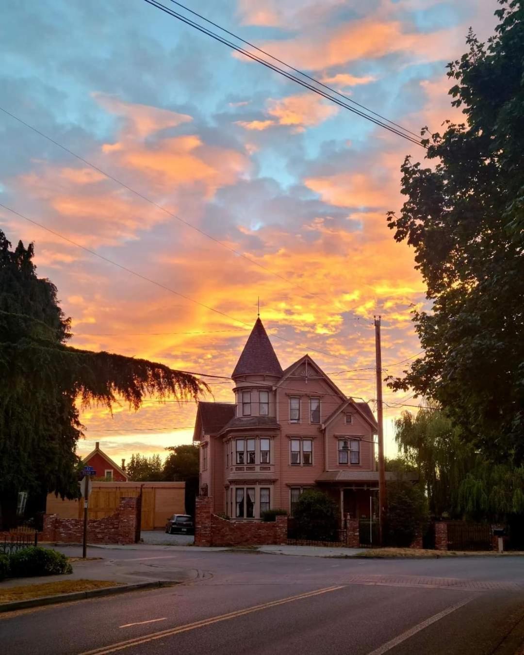 Adams Pragge House - Victorian Bed & Breakfast พอร์ตทาวเซนด์ ภายนอก รูปภาพ